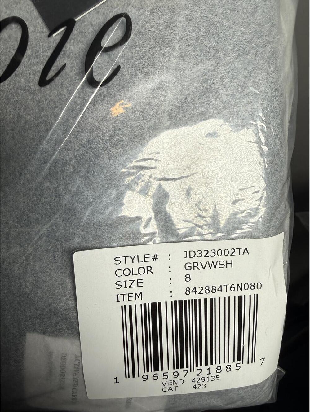 NWT La Joie Women's Gray Wash Denim Jeans Size 8 - Picture 7 of 7